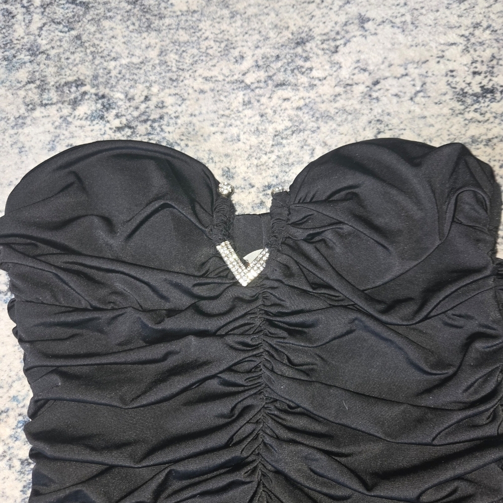 Black Ruched Sweetheart Bodycon Midi Dress